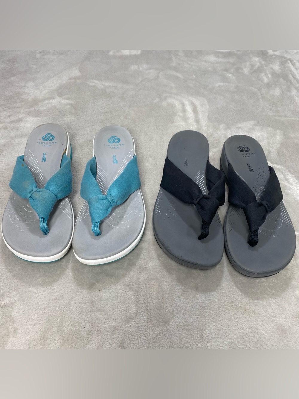 Clarks Cloudsteppers Comfort Thong Sandals LOT of 2 PAIRS Size 5 1/2
